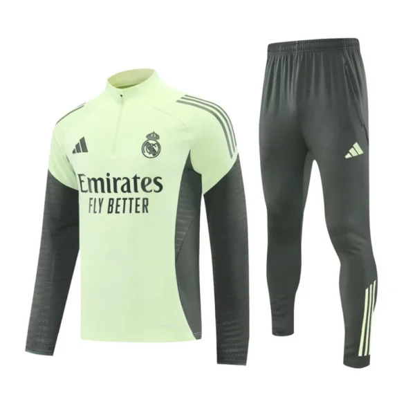 2 Real Madrid Trainingspak 2025/26